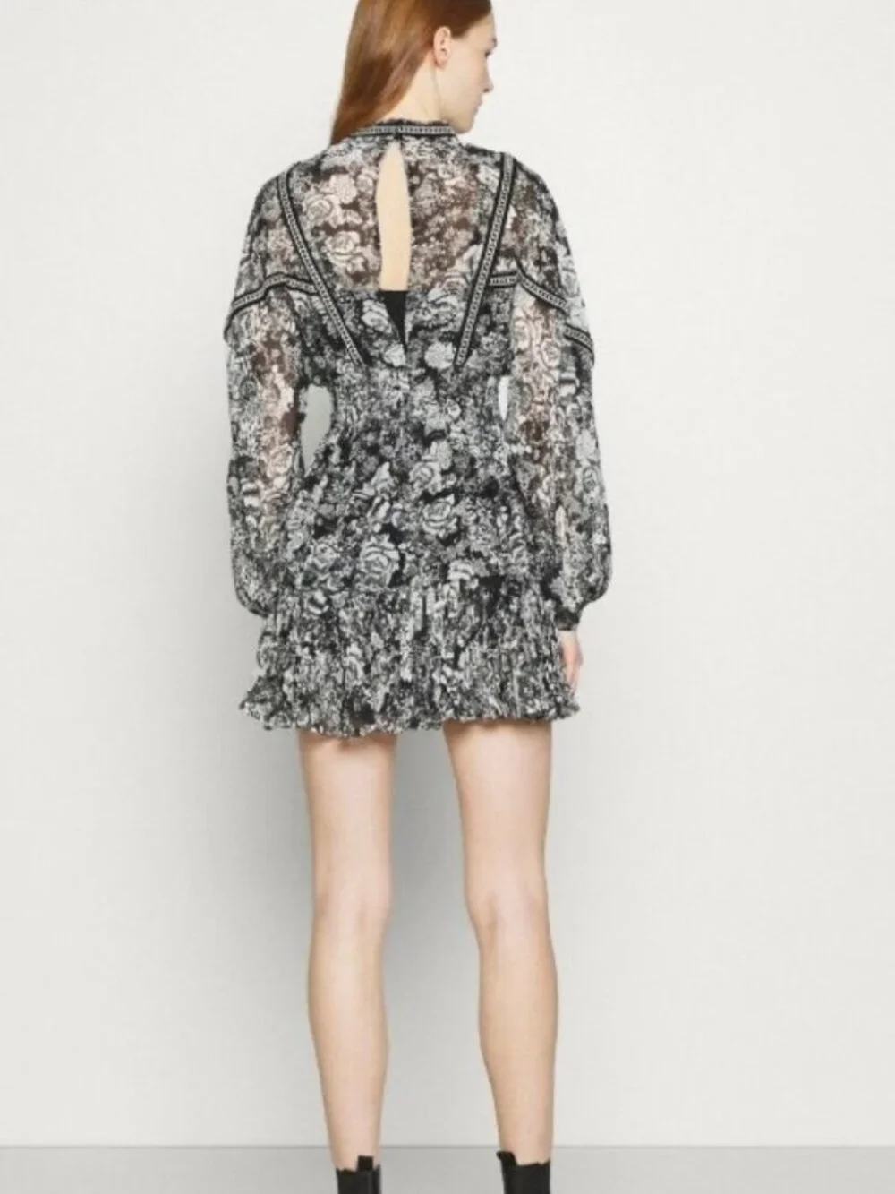 TOPSHOP Floral Stud Trim Mini Dress with stud details Black & White, Size 8 - Picture 5 of 16